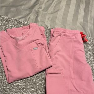 CHALK PINK FIGS SCRUB SET